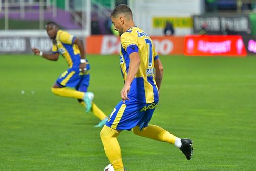 Gicu Grozav, în FC Argeș - Petrolul,  FOTO: Mihai Nitoiu/SPORT PICTURES