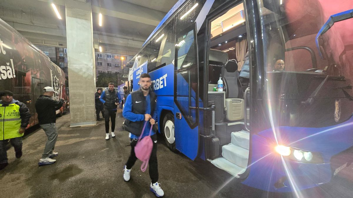 Sosire Rapid și Farul