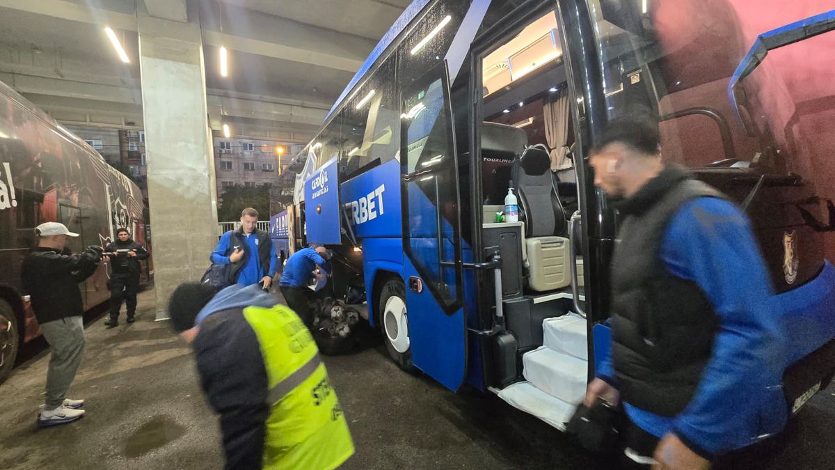 Sosire Rapid și Farul