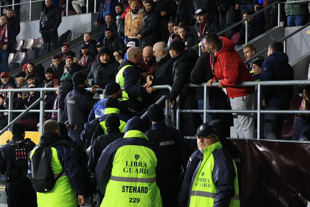 Ce nu s-a văzut la TV în Rapid - Farul