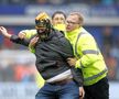 Fanii au intrat pe teren în Sheffield Wednesday - Coventry. FOTO: Imago Images