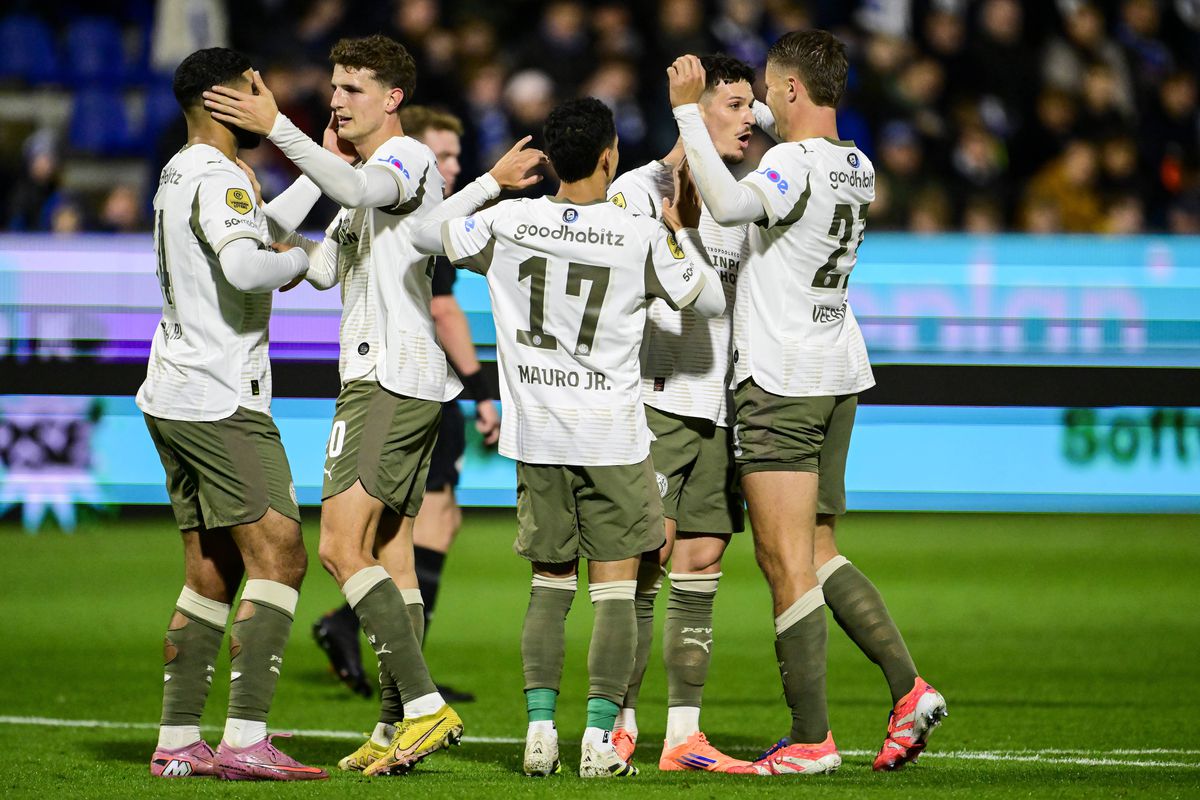 Cum a înscris Dennis Man primul gol pentru PSV