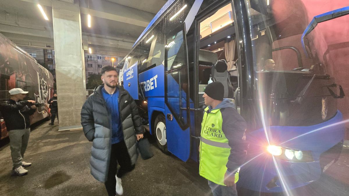 Sosire Rapid și Farul