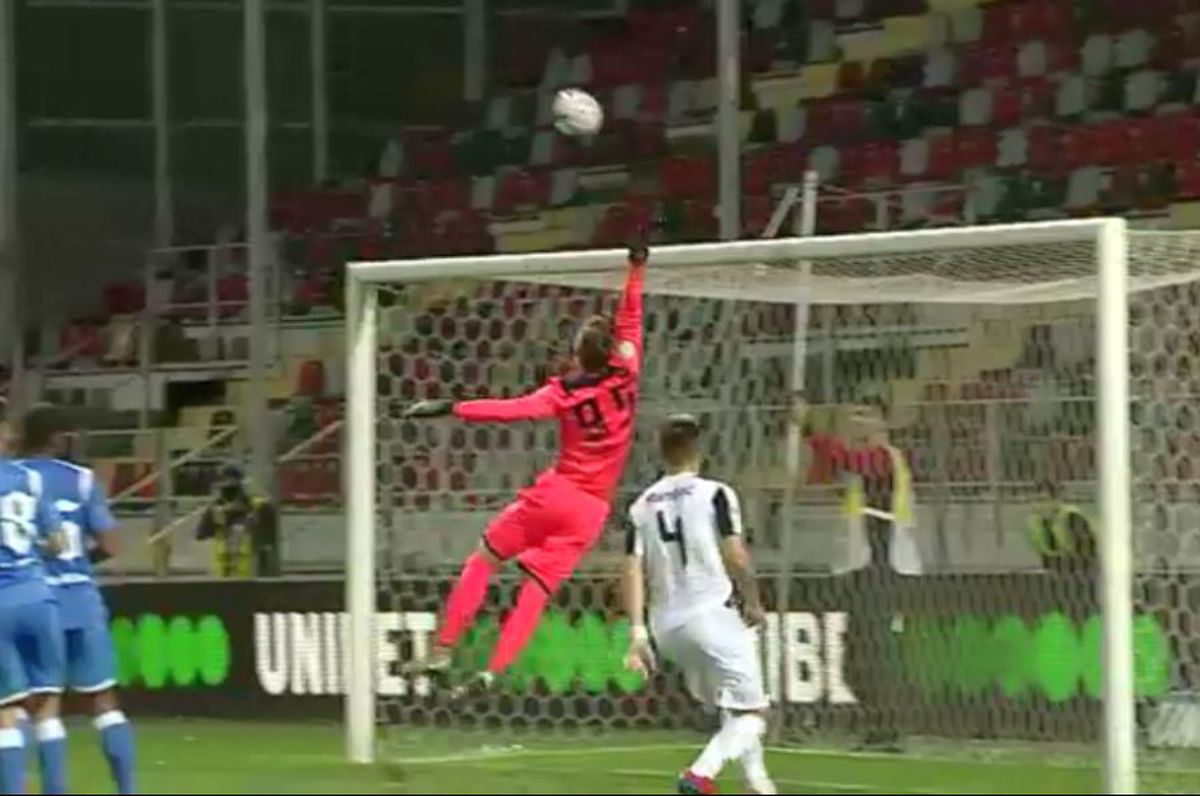 Constantin Budescu gol din corner