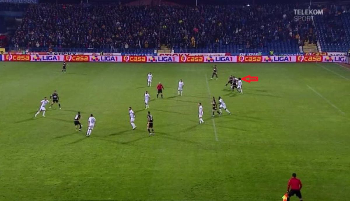CRAIOVA - DINAMO 4-1 // FOTO Unde e VAR-ul când ai nevoie de el!? Decizii controversate luate de Marius Avram