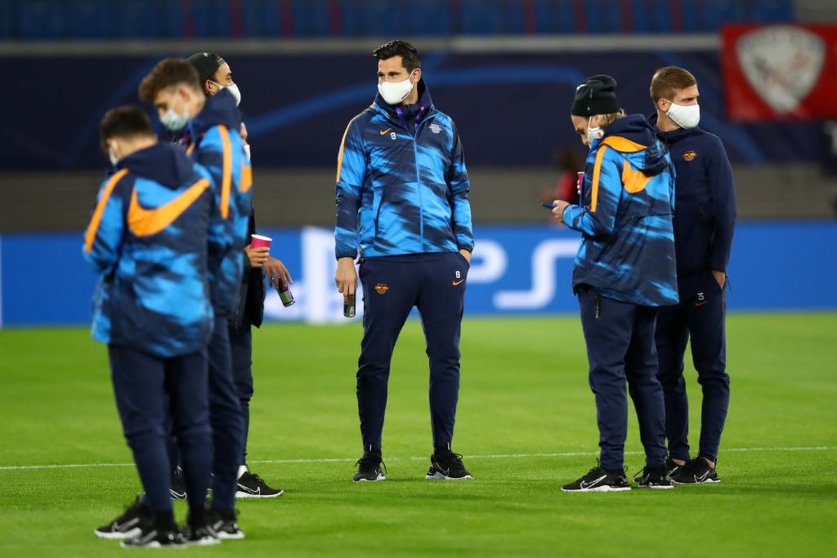 Liga Campionilor. VIDEO și FOTO » Mircea Lucescu, aproape de o mare surpriză pe terenul Barelonei! Toate rezultatele serii + clasamentele grupelor