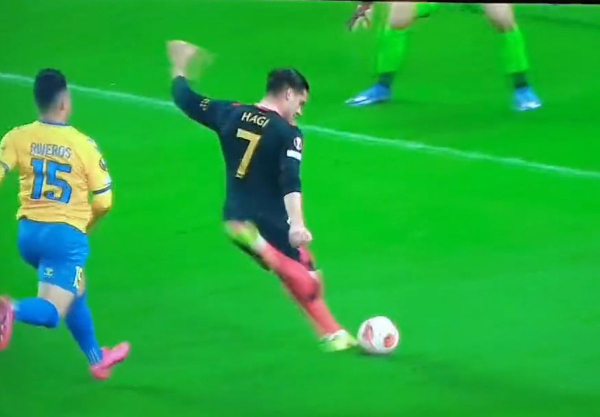 Ianis Hagi, analizat de o legendă: „Dacă avea și viteză, atunci n-ar mai fi purtat tricoul lui Rangers. Chiar îmi pare rău de el”