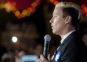Revolta fetei cu dublă personalitate: cine este Abby Wambach, campioana care a învins suferința