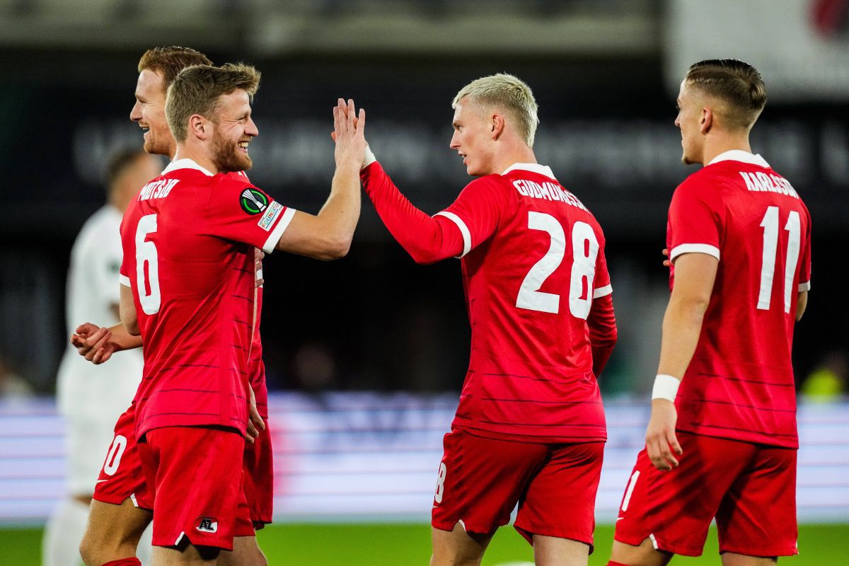 Dan Petrescu l-a luat în vizor pe Denis Alibec: „Din păcate, are multe de învățat. Nu se face așa ceva!” + „Alkmaar poate câștiga trofeul”