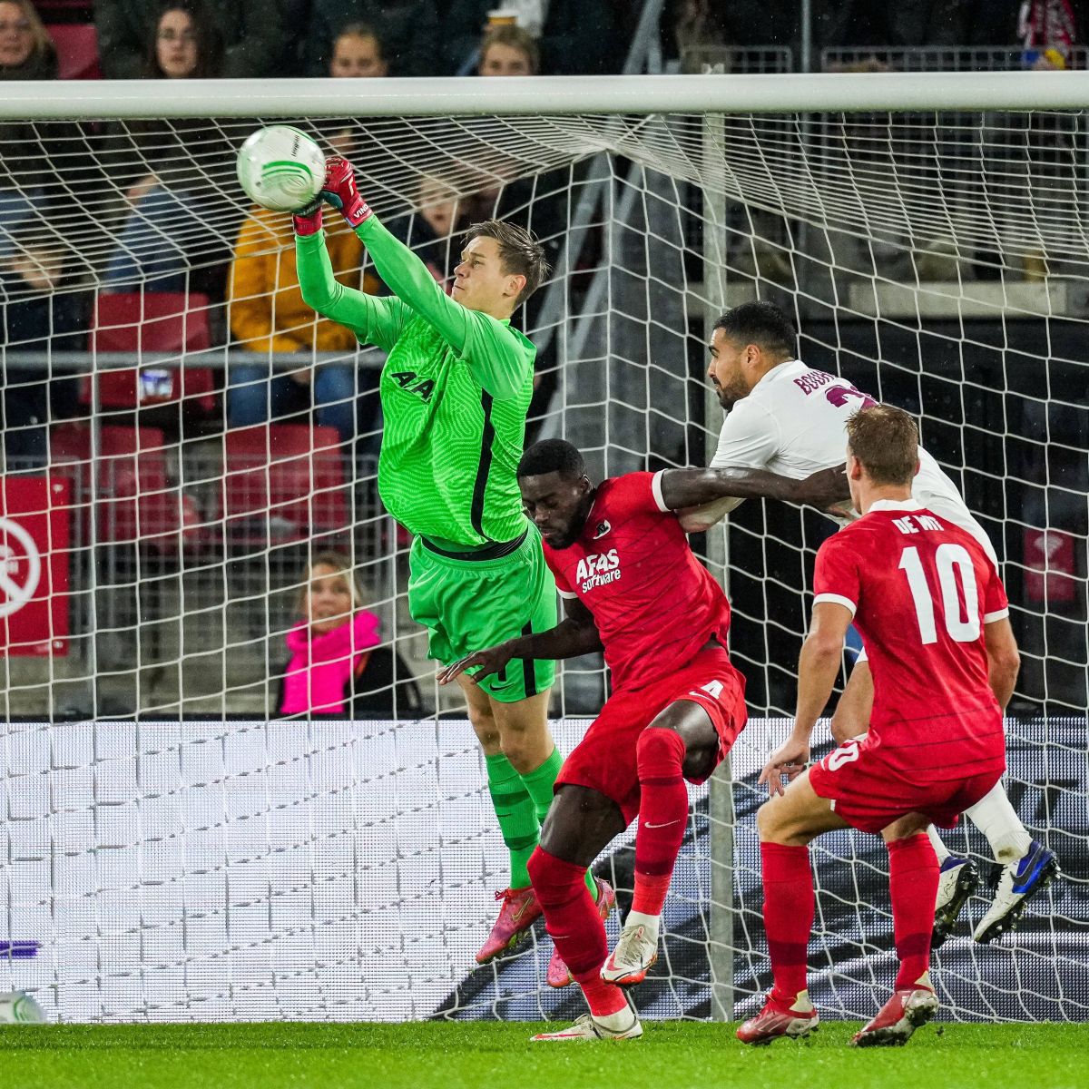 Alibec și alți doi jucători de la CFR Cluj, prestații jenante în Olanda!