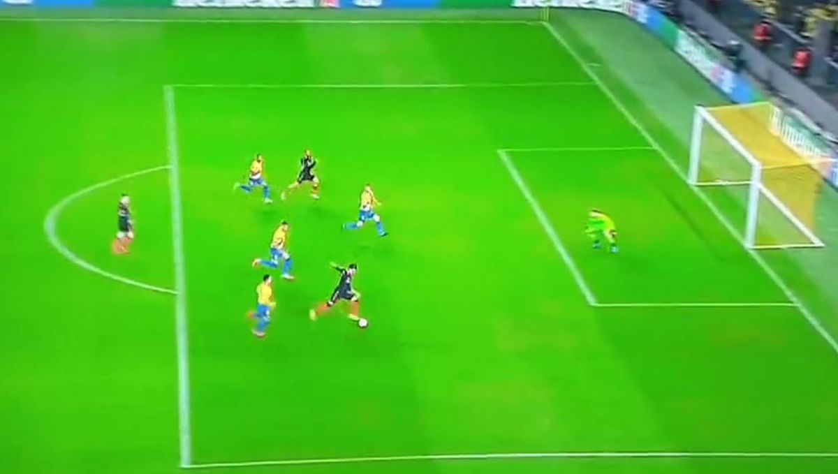 Laude în presa din Scoția, după ce Ianis Hagi a salvat-o pe Rangers: „Și-a arătat clasa. O finalizare stelară!”