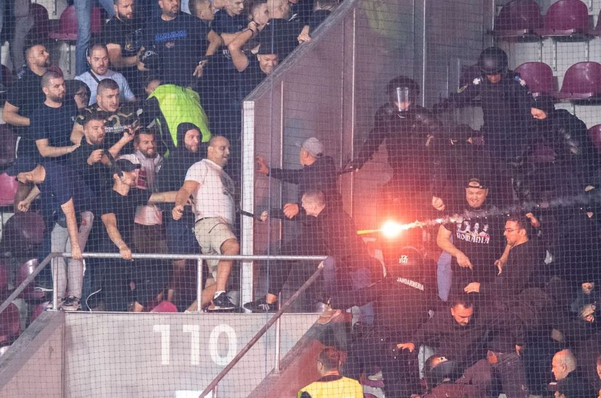 A venit nota de plată » Decizia luată de UEFA după incidentele de la România - Bosnia din Liga Națiunilor