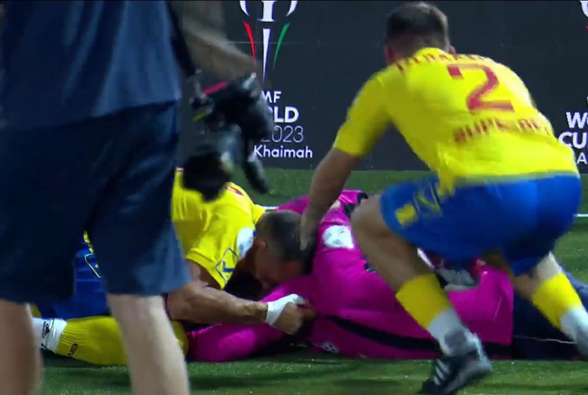 ROMÂNIA E CAMPIOANĂ MONDIALĂ LA MINIFOTBAL! Triumf istoric după o desfășurare IREALĂ » „Tricolorii” au revenit de la 0-2 și s-au impus după 30 de penalty-uri!