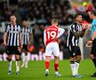 Newcastle o bate pe Arsenal, într-un derby presărat cu decizii controversate din camera VAR! 4 infracțiuni analizate la faza golului
