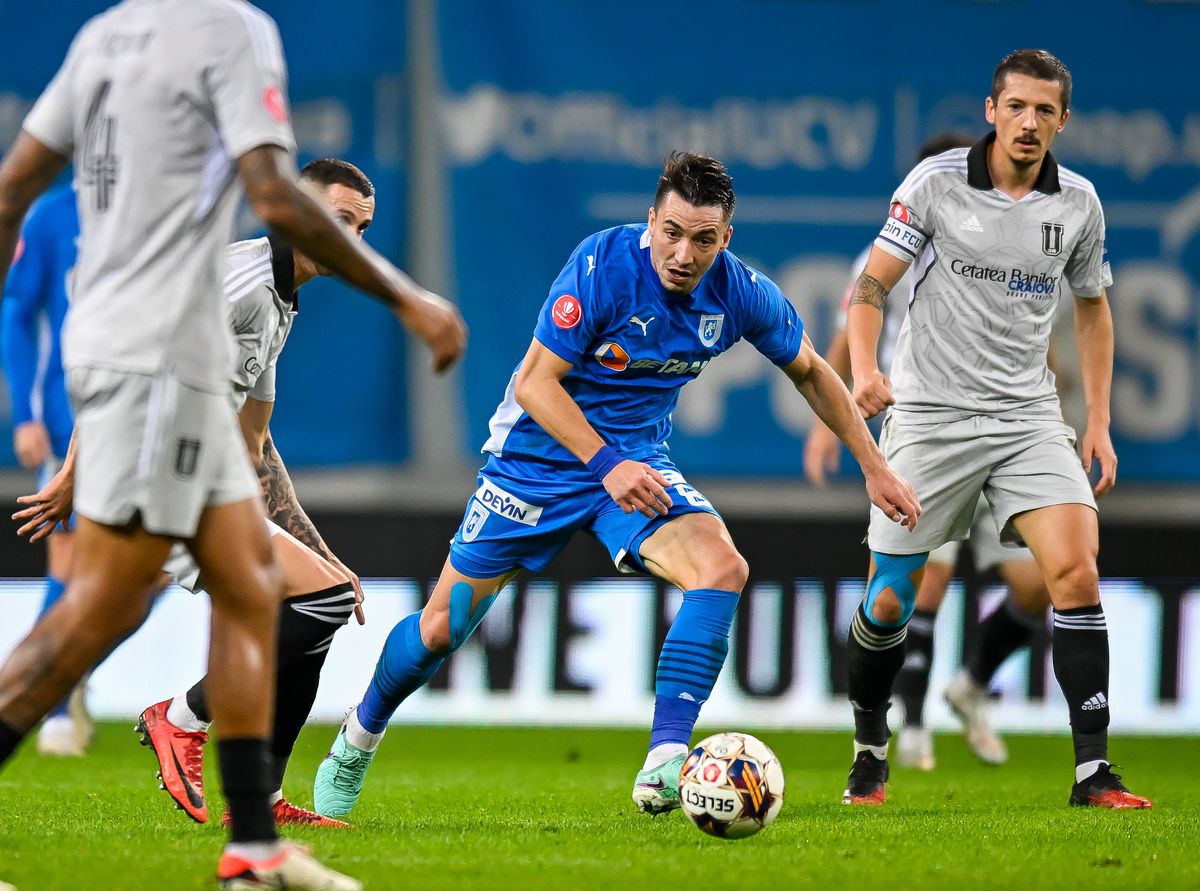 Eliminare stupidă în derby-ul Craiovei! Fotbaliștii oaspeților, stupefiați