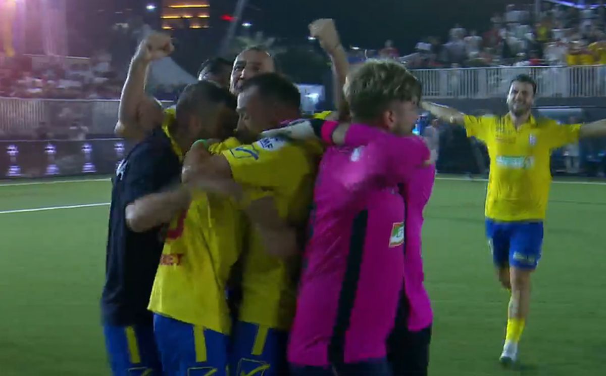 ROMÂNIA E CAMPIOANĂ MONDIALĂ LA MINIFOTBAL! Triumf istoric după o desfășurare IREALĂ » „Tricolorii” au revenit de la 0-2 și s-au impus după 30 de penalty-uri!