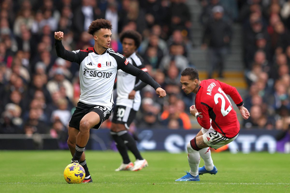 Manchester United se impune in extremis pe terenul lui Fulham și întrerupe seria de două înfrângeri la zero » Clasamentul actualizat din Premier League