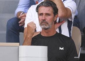 „Cam târziu” » Patrick Mouratoglou e taxat de americani, după ce a decis să-și asume vina în cazul Simonei Halep