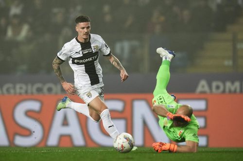 Dennis Man, în Parma - Genoa // foto: Imago Images