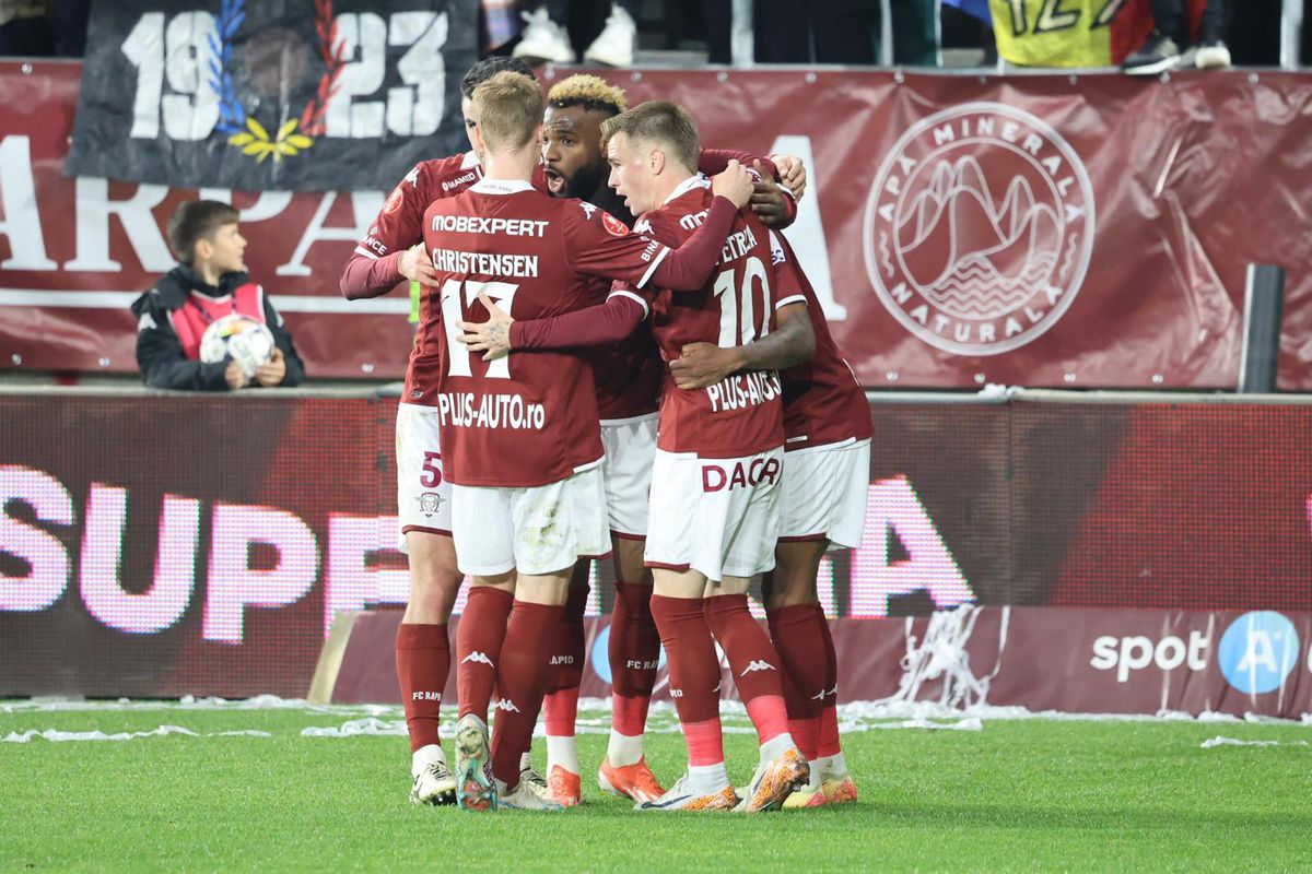 Scandal IMENS în vestiar înainte de Rapid - Hermannstadt » A sărit la antrenor: „Îți bați joc de mine?!”