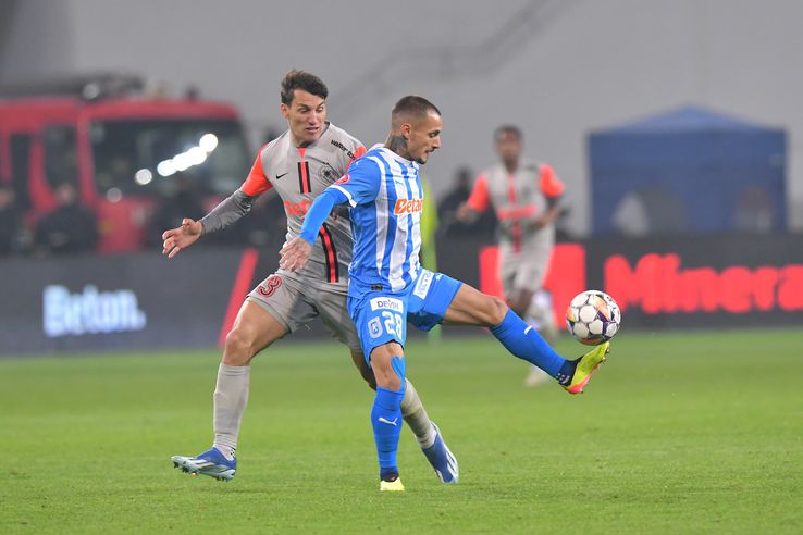 Alex Mitriță în Universitatea Craiova - FCSB / FOTO: Cristi Presa GSP