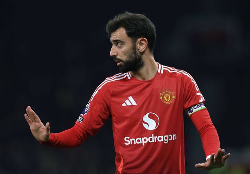 Bruno Fernandes, în calitate de căpitan al lui Manchester United, a făcut autocritica în fața managerului demis / Foto: Imago