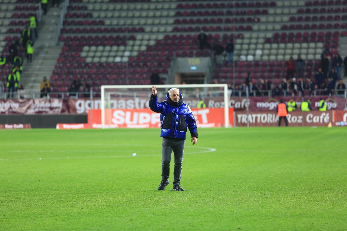 Nici lui Șumudică nu i-a venit să creadă ce le-a ieșit rapidiștilor: „Cred că e prima oară în cariera mea!”