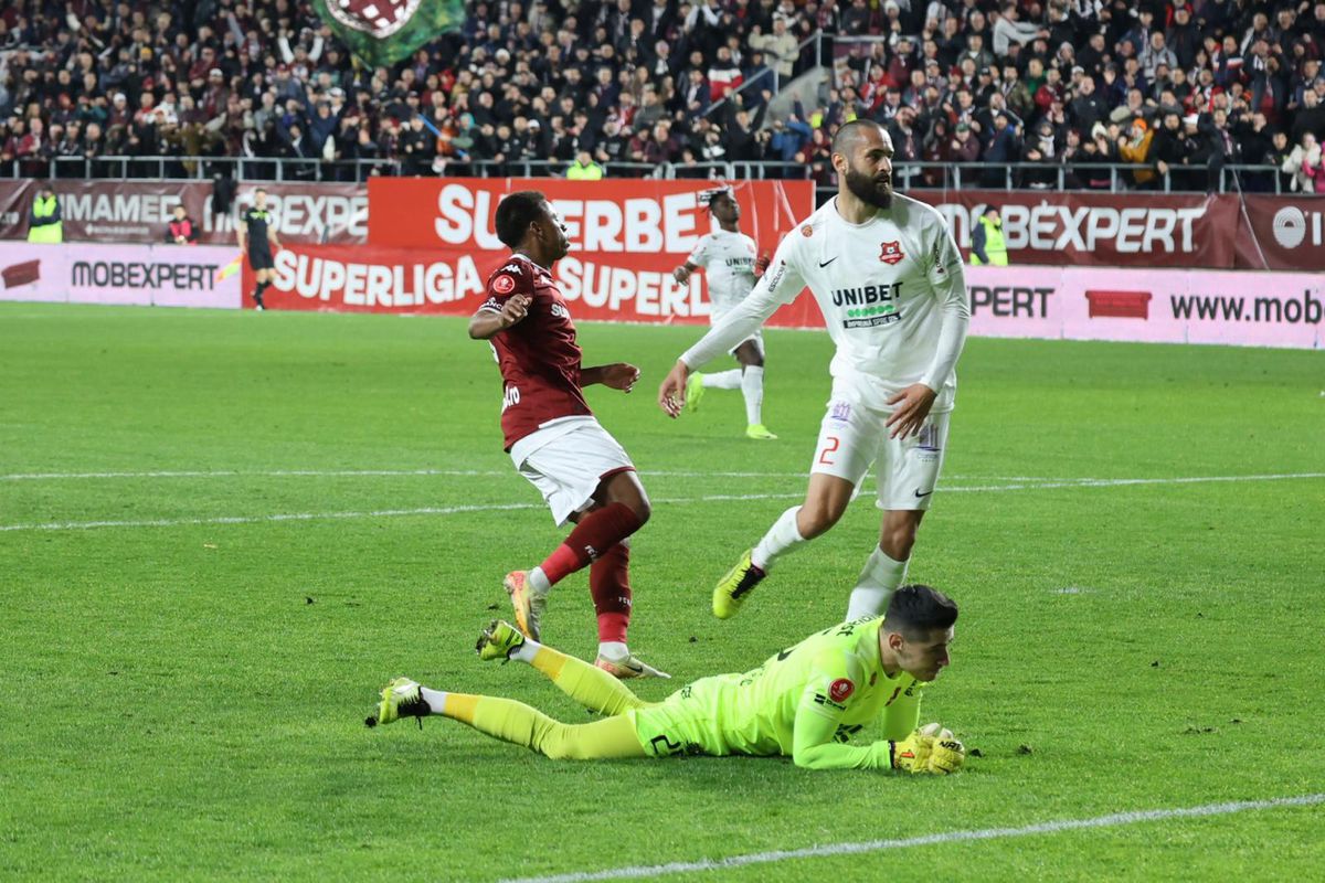 Reacția lui Șumudică după faultul violent asupra lui Hromada » A țipat la doctorul echipei