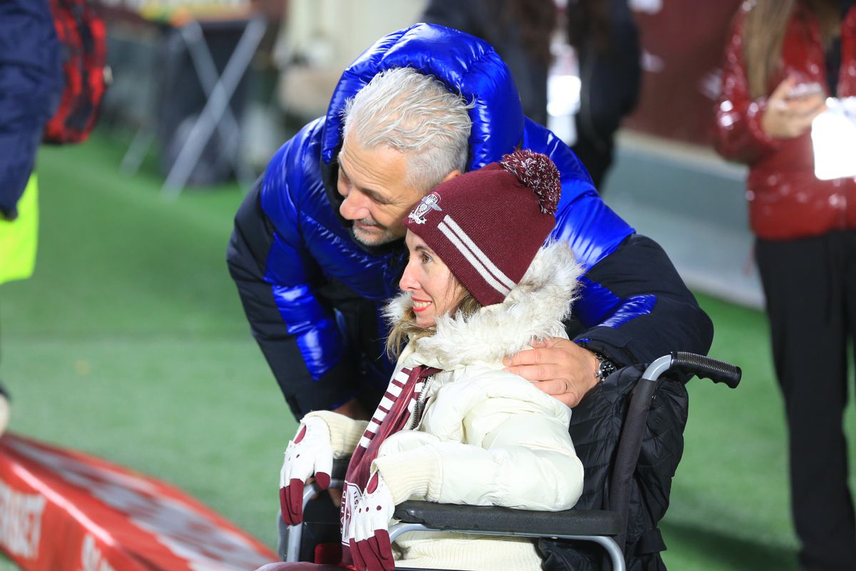 Ce s-a întâmplat pe gazon, imediat după victoria Rapidului cu Hermannstadt » Șumudică, gest neașteptat după fluierul final + cum a fost surprins antrenorul