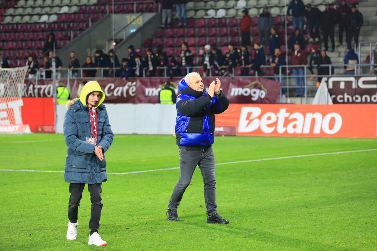 Ce s-a întâmplat pe gazon la finalul meciului Rapid - Hermannstadt / Foto: Ionuț Iordache GSP