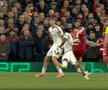 Mingea atinsă cu mâna de Tchouameni în Liverpool - Real Madrid