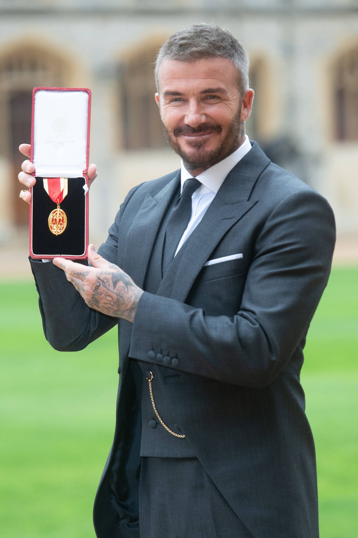 David Beckham a fost ridicat la rang de cavaler de Regele Charles » Soția Victoria i-a fost alături, imaginile au devenit virale