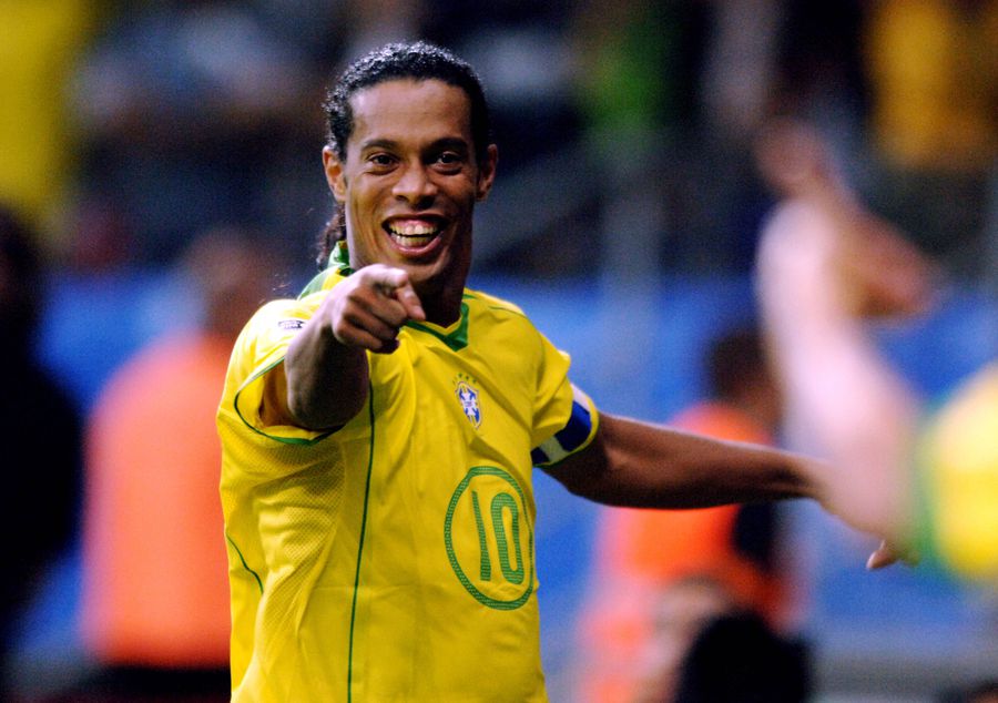 Ronaldinho vine la Iași pe 29 noiembrie // FOTO: Imago Scandal și acuze reciproce înaintea meciului de 1 milion € al lui Ronaldinho la Iași: „Nu mai jucăm!” vs. „Au cerut de 3 ori mai mult!”