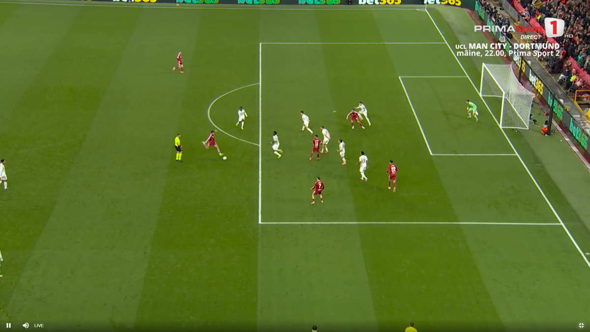 Mingea atinsă cu mâna de Tchouameni în Liverpool - Real Madrid