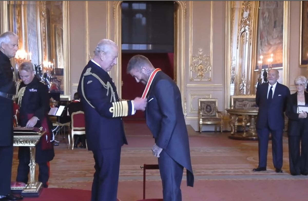 David Beckham a fost ridicat la rang de cavaler de Regele Charles » Soția Victoria i-a fost alături, imaginile au devenit virale
