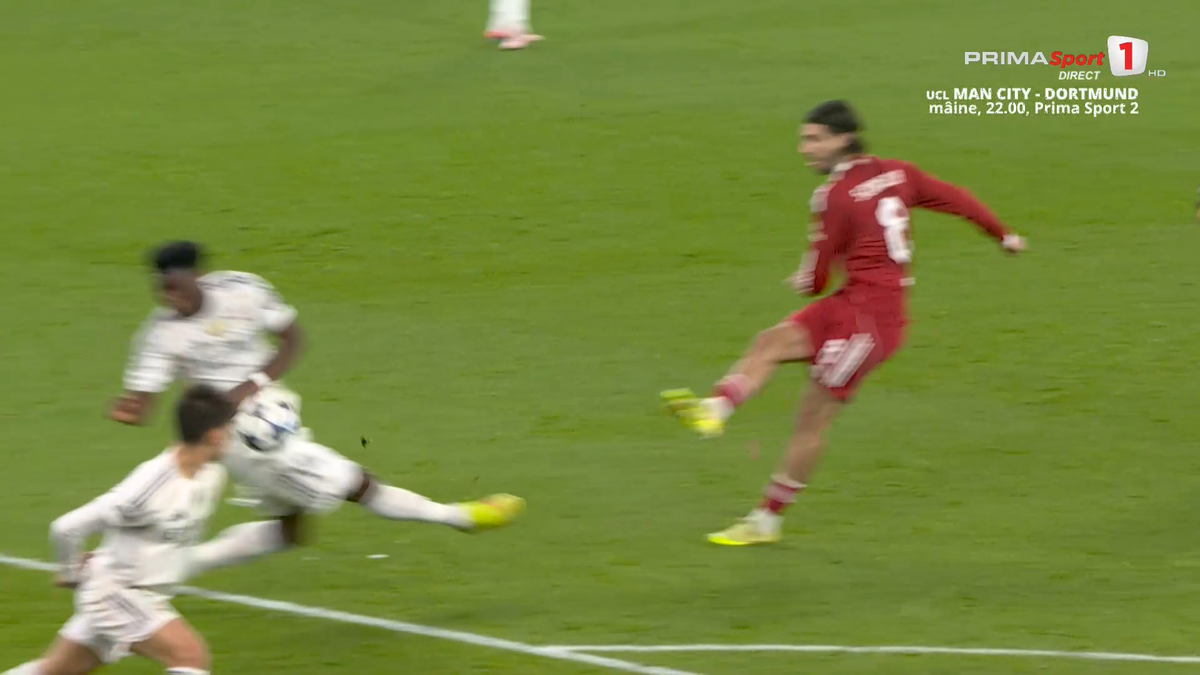 Mingea atinsă cu mâna de Tchouameni în Liverpool - Real Madrid