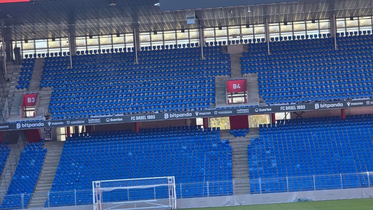 „St. Jakob-Park”, arena unde se va disputa Basel - FCSB