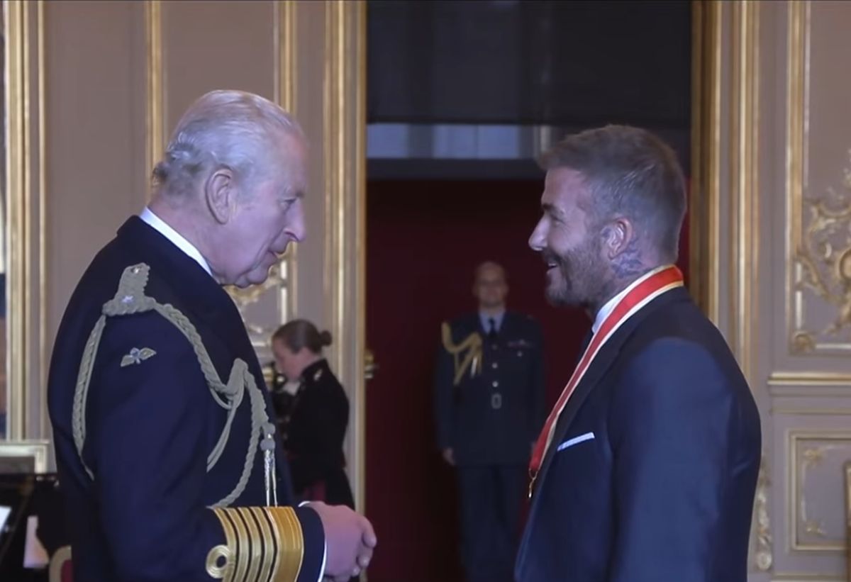 David Beckham a fost ridicat la rang de cavaler de Regele Charles » Soția Victoria i-a fost alături, imaginile au devenit virale