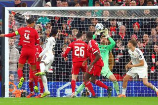 Liverpool a câștigat derby-ul cu Real Madrid, după o prestație de gală » Istvan Kovacs, controversă uriașă