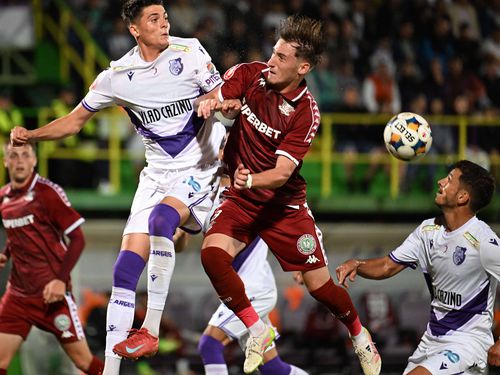 Mario Tudose în duel cu Grameni / FOTO: Imago