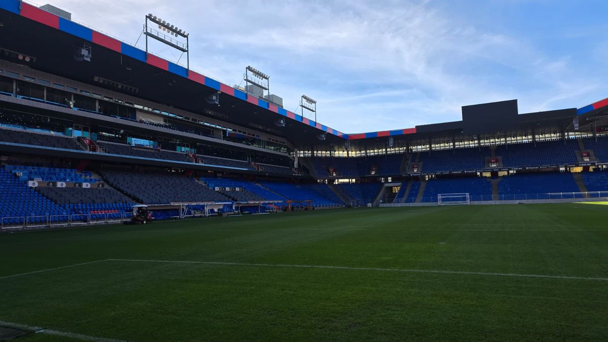 „St. Jakob-Park”, arena unde se va disputa Basel - FCSB