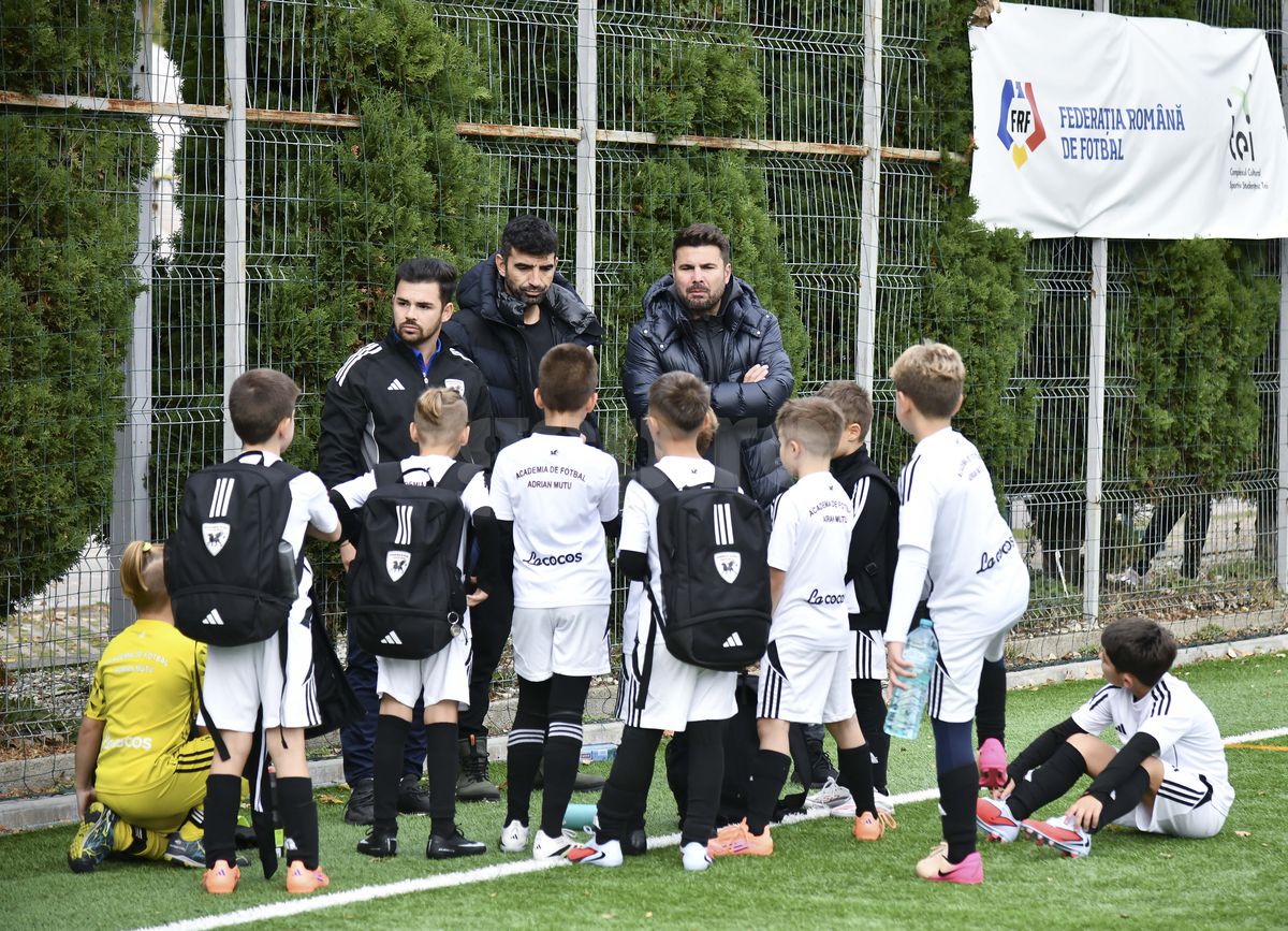 Tiago și Adrian Mutu, la meciul contra Rapidului