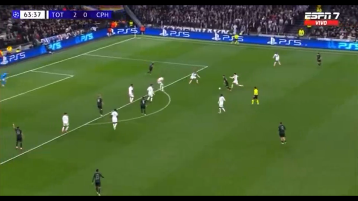 Golul sezonului în Liga Campionilor! Rivalul lui Drăgușin, cursă de 75 de metri, în care a driblat 5 adversari