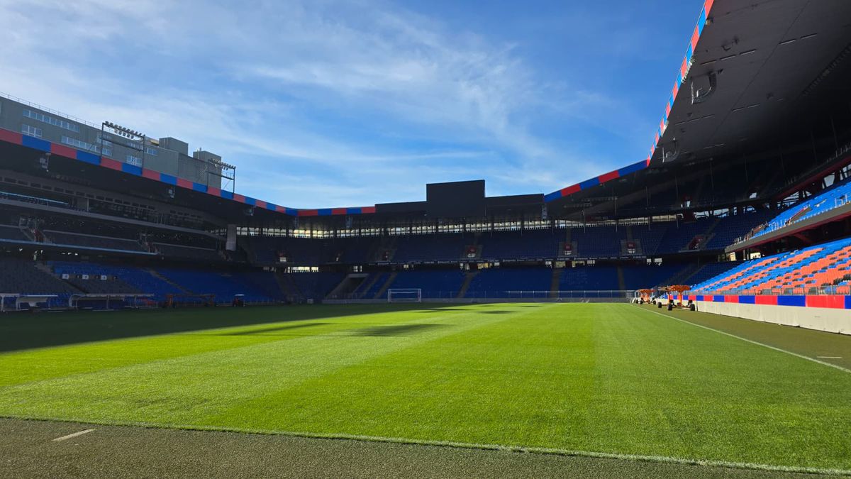 „St. Jakob-Park”, arena unde se va disputa Basel - FCSB