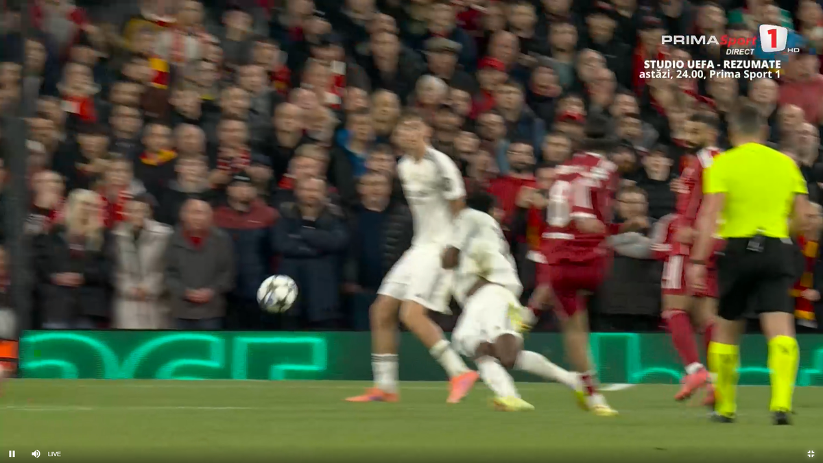 Mingea atinsă cu mâna de Tchouameni în Liverpool - Real Madrid