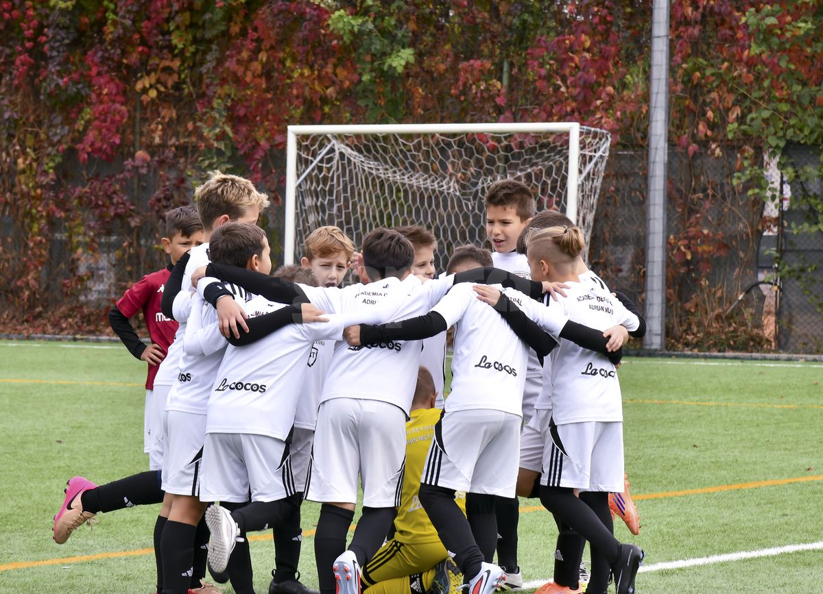 Tiago și Adrian Mutu, la meciul contra Rapidului