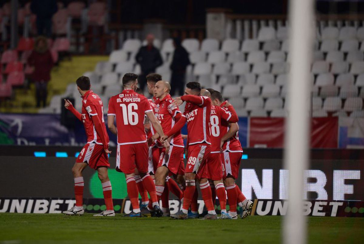 DINAMO - CHINDIA 4-1 // VIDEO + FOTO „Câinii” obțin victoria sezonului și se apropie la două puncte de play-off! Cum arată ACUM clasamentul în Liga 1