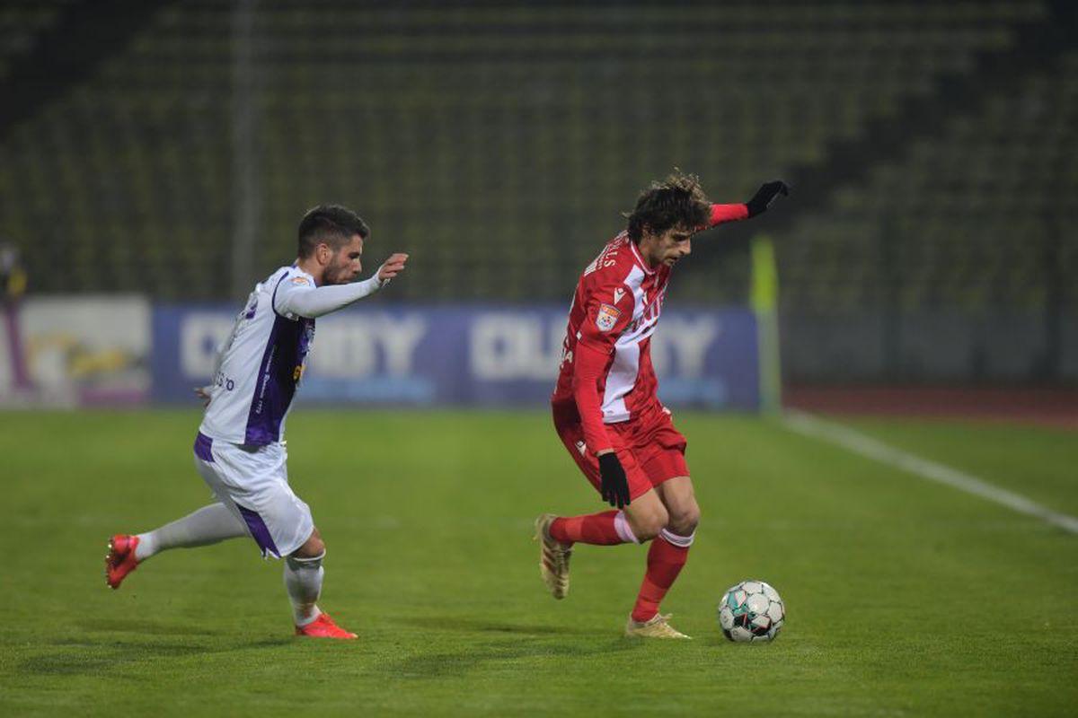FC Argeș - Dinamo 0-1. Arbitrul Marian Barbu, luat la rost de Zotta: „E mai mult decât o viciere de rezultat. Poate are el o explicație a lui”