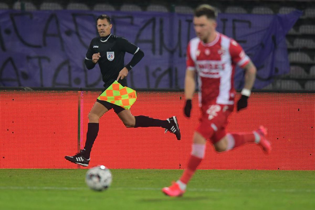 FC Argeș - Dinamo 0-1. VIDEO + FOTO „Câinilor” le priește criza: gol fantastic Camara! Gazdele au avut un penalty neacordat. Clasamentul ACUM