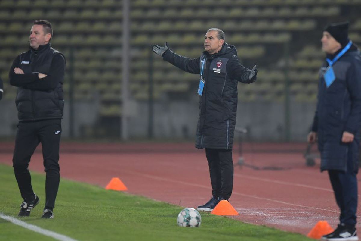 FC Argeș - Dinamo 0-1. Arbitrul Marian Barbu, luat la rost de Zotta: „E mai mult decât o viciere de rezultat. Poate are el o explicație a lui”